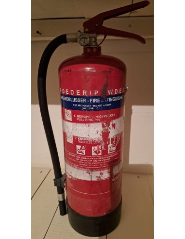 GAŚNICA PROSZKOWA O POJEMNOŚCI 6 KG...